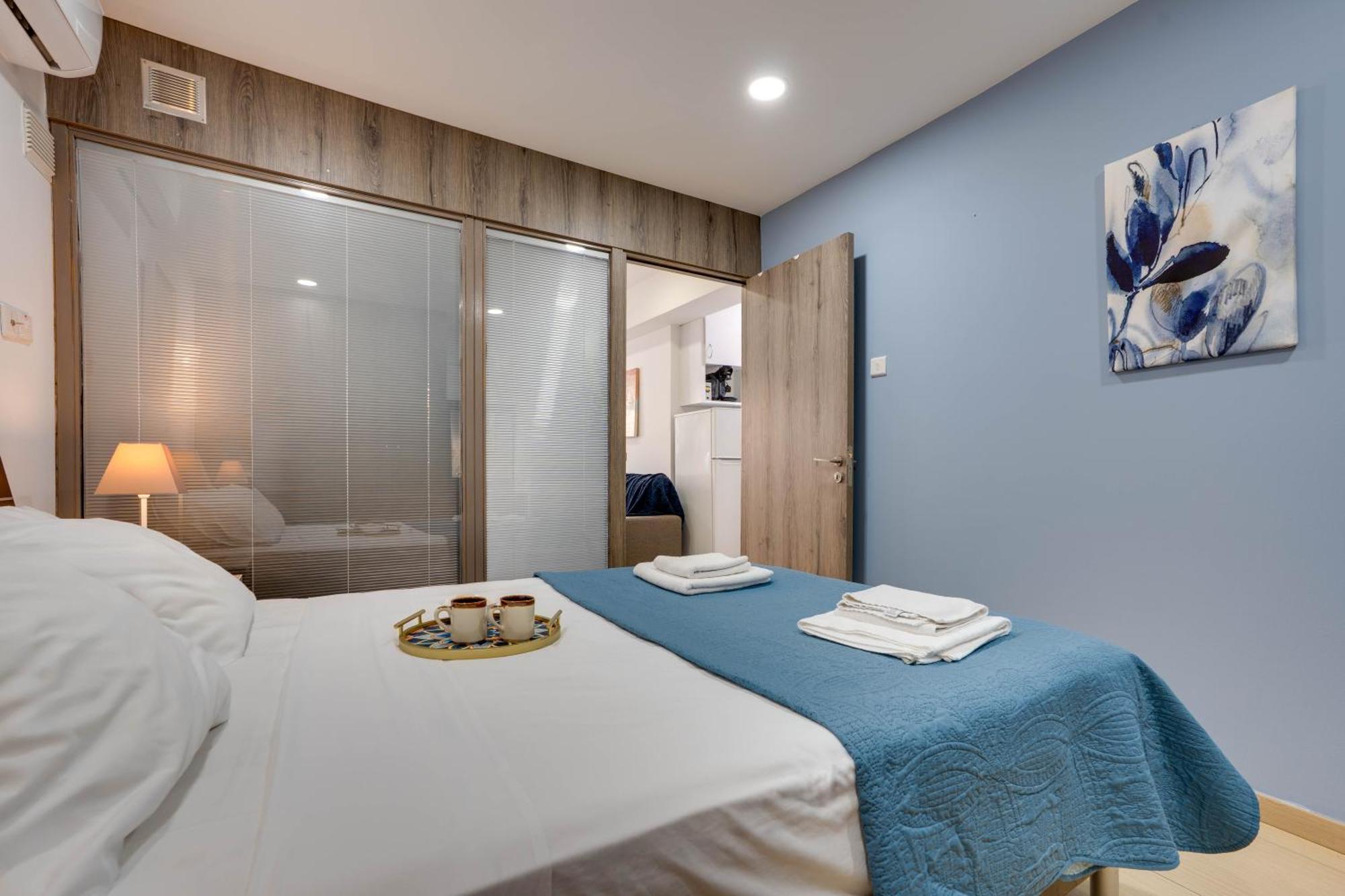 Atlantis Apartments 50M From Makenzy Seafront Larnaca Exteriör bild