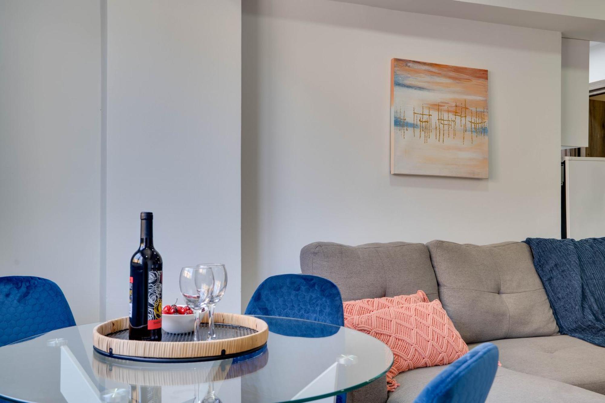 Atlantis Apartments 50M From Makenzy Seafront Larnaca Exteriör bild